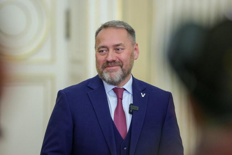 Александр Бельский поздравил петербуржцев с Днем мецената и благотворителя