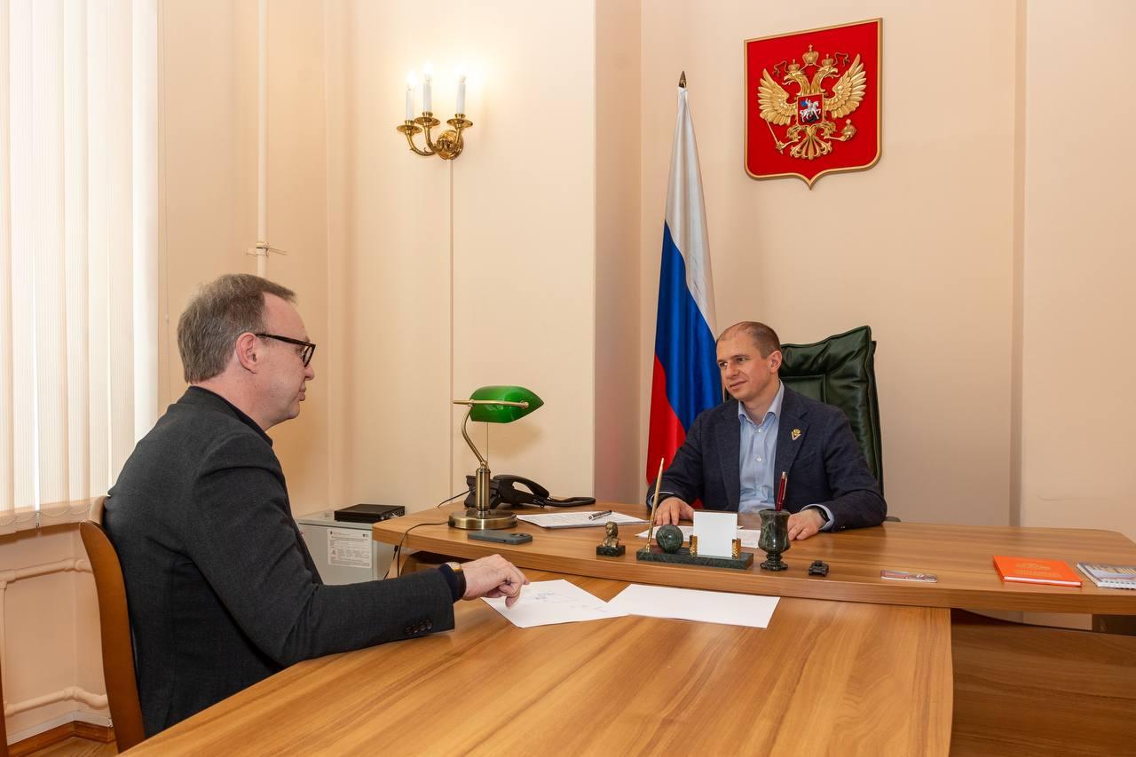 Депутат Романов рассмотрит вопросы о школьном питании