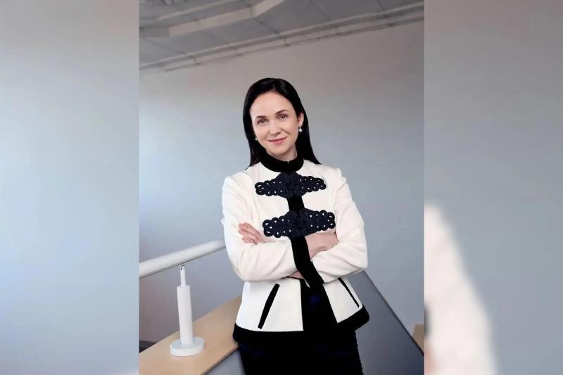 Елена Разумишкина: «С наступающим, Петербург!»