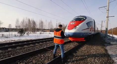 На поезде для ВСМ Москва – Петербург тестируют бортовую систему