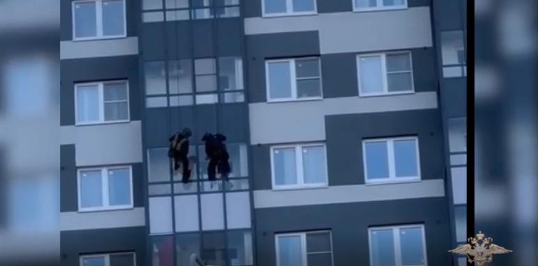 Полиция Петербурга задержала группу наркоторговцев с крупной партией «синтетики»