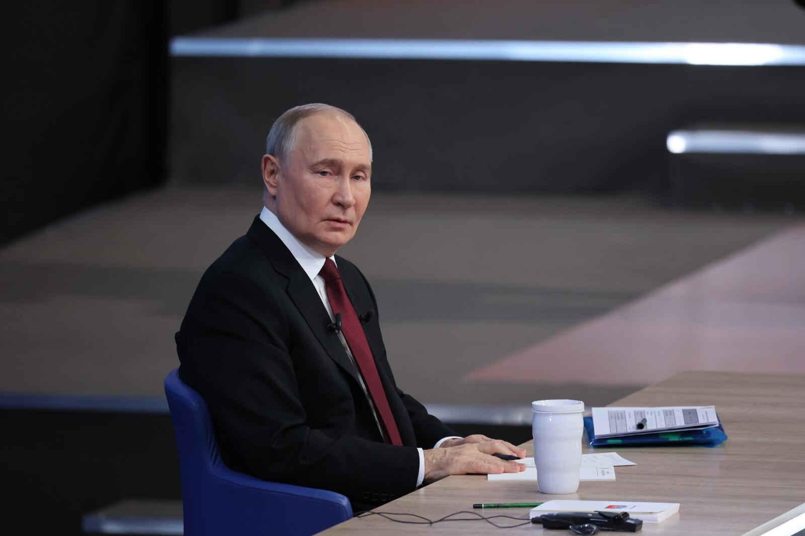 Путин обсудит с правительством бизнес-климат и встретится с выпускниками «Времени героев»