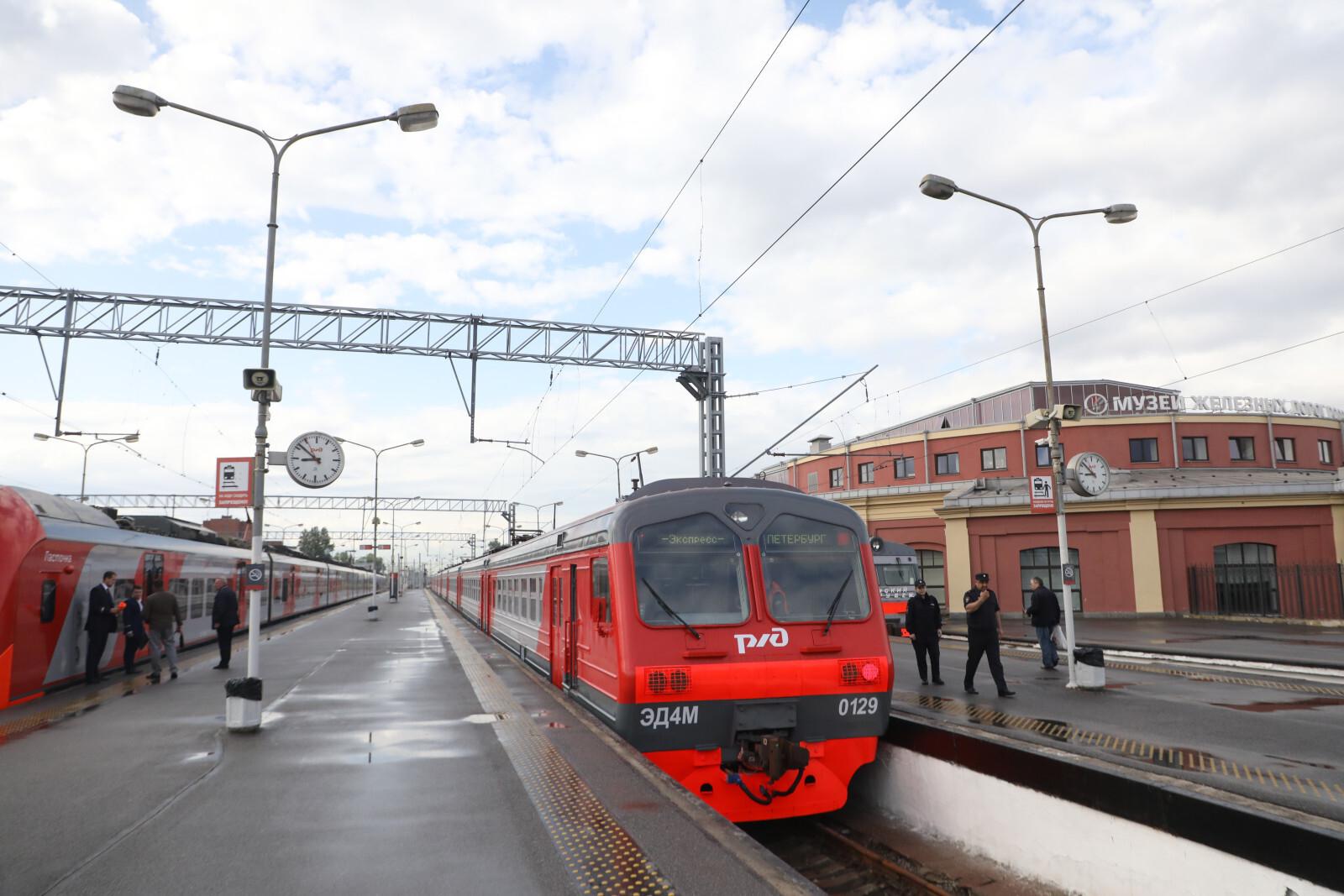 Тактовое движение электричек между Гатчиной и Петербургом вводится 6 апреля