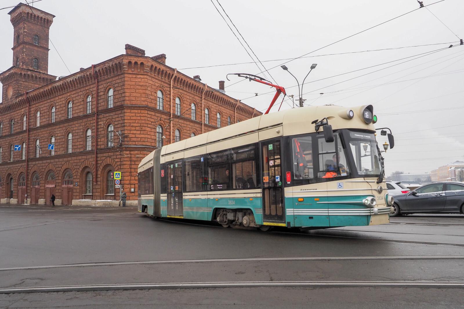 Транспорт изменит движение на площади Стачек 27 января