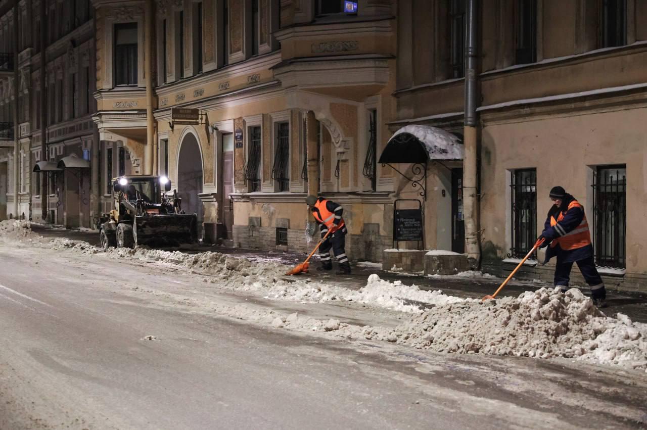 В Петербурге назвали точные данные по уборке снега