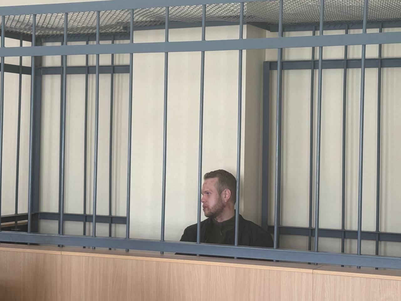 В Петербурге отправили под арест мужчину, который облил бывшую девушку кислотой
