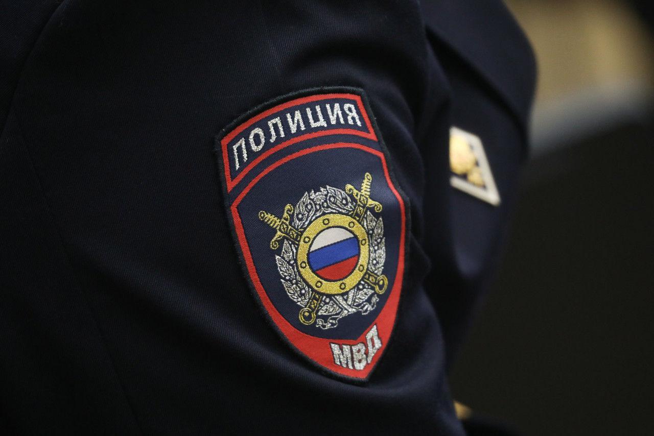 В подъезде дома на Тихорецком проспекте зарезали 70-летнюю женщину