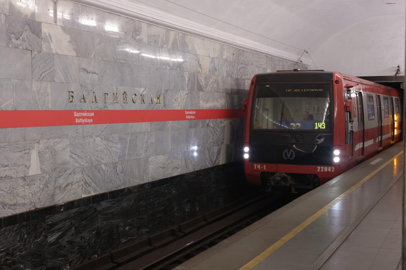 Вход на станцию метро «Балтийская» ограничат по утрам и вечерам до 20 марта